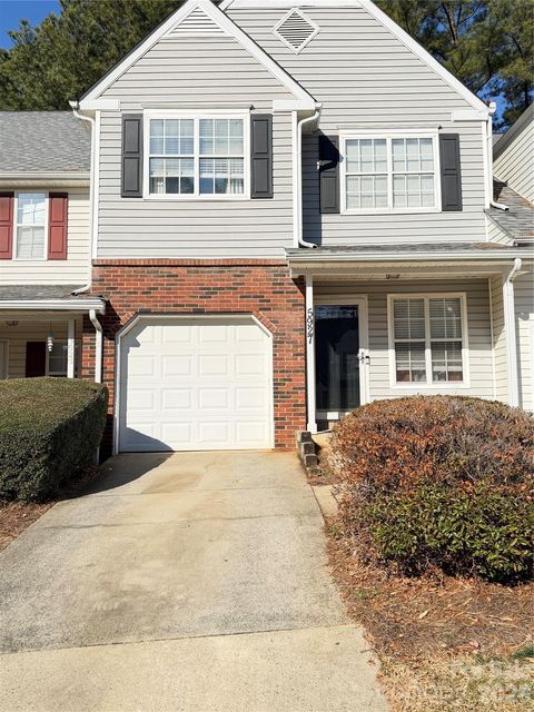 5927 Prescott Court Charlotte NC 28269