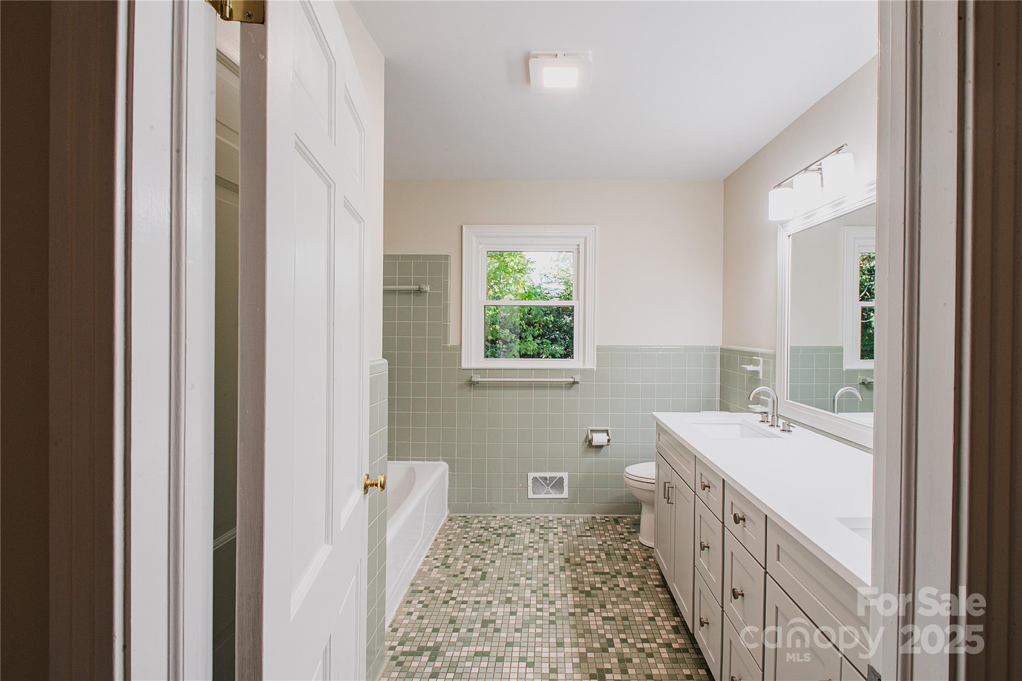 Forest Hills - Residential