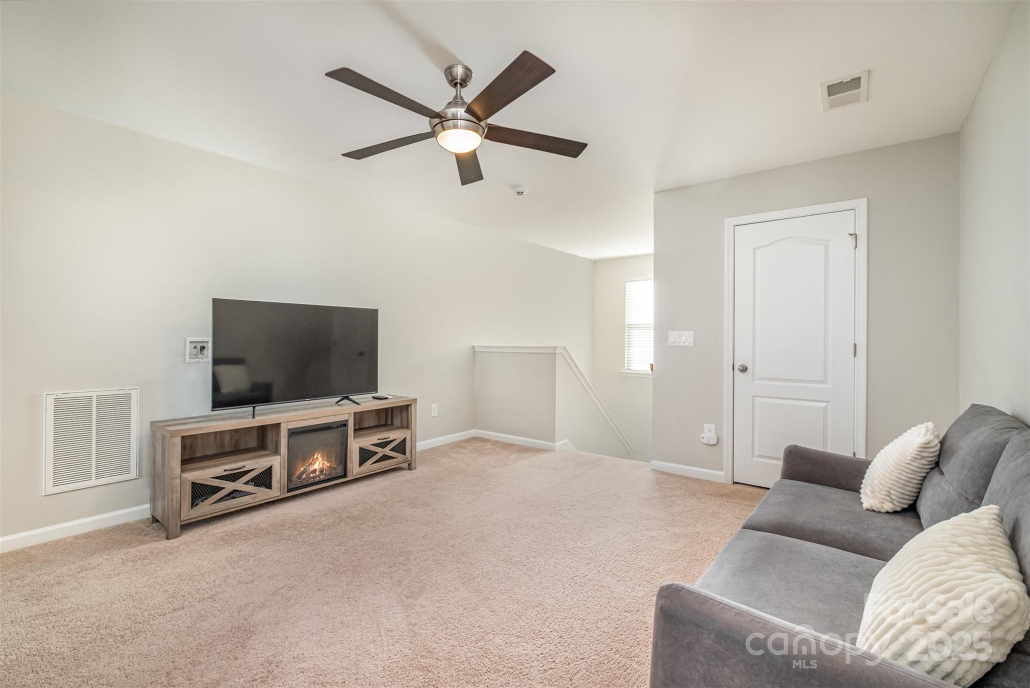 The Retreat at Rayfield - Residential