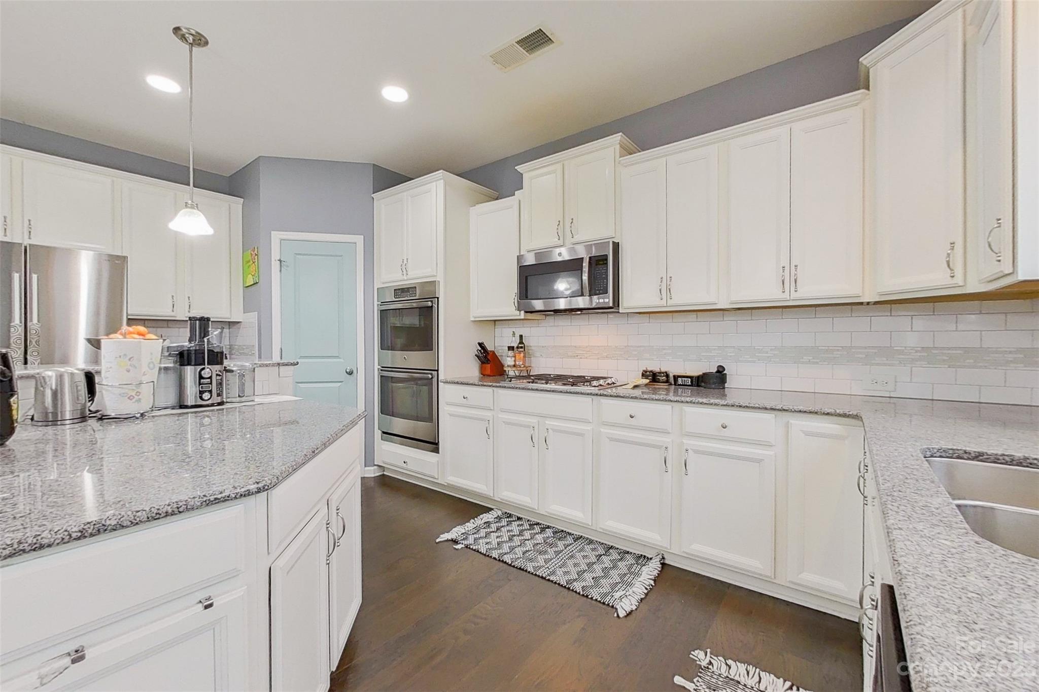 Wellington Chase - Residential