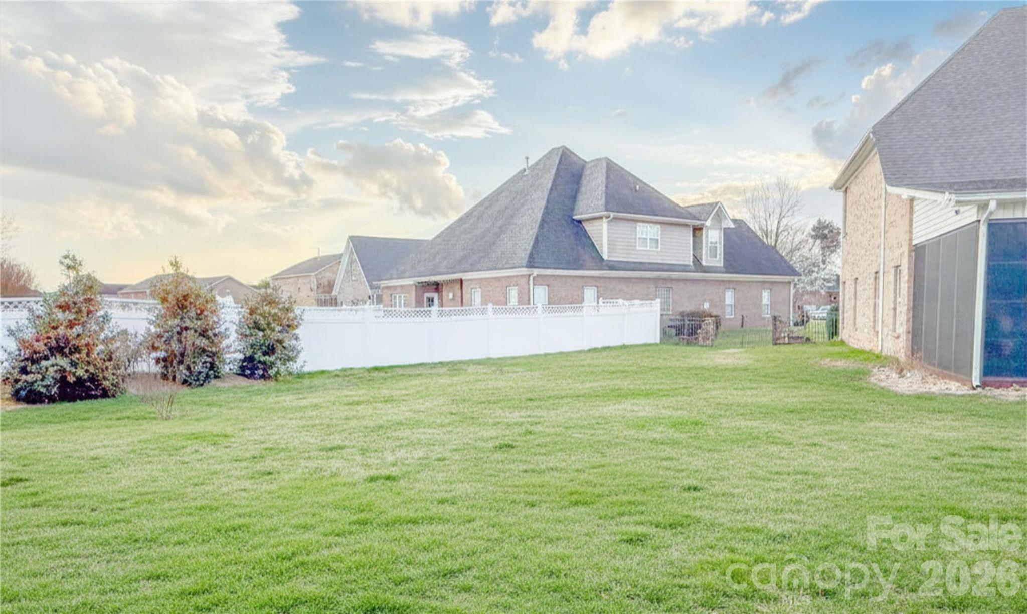 Lanstone - Residential