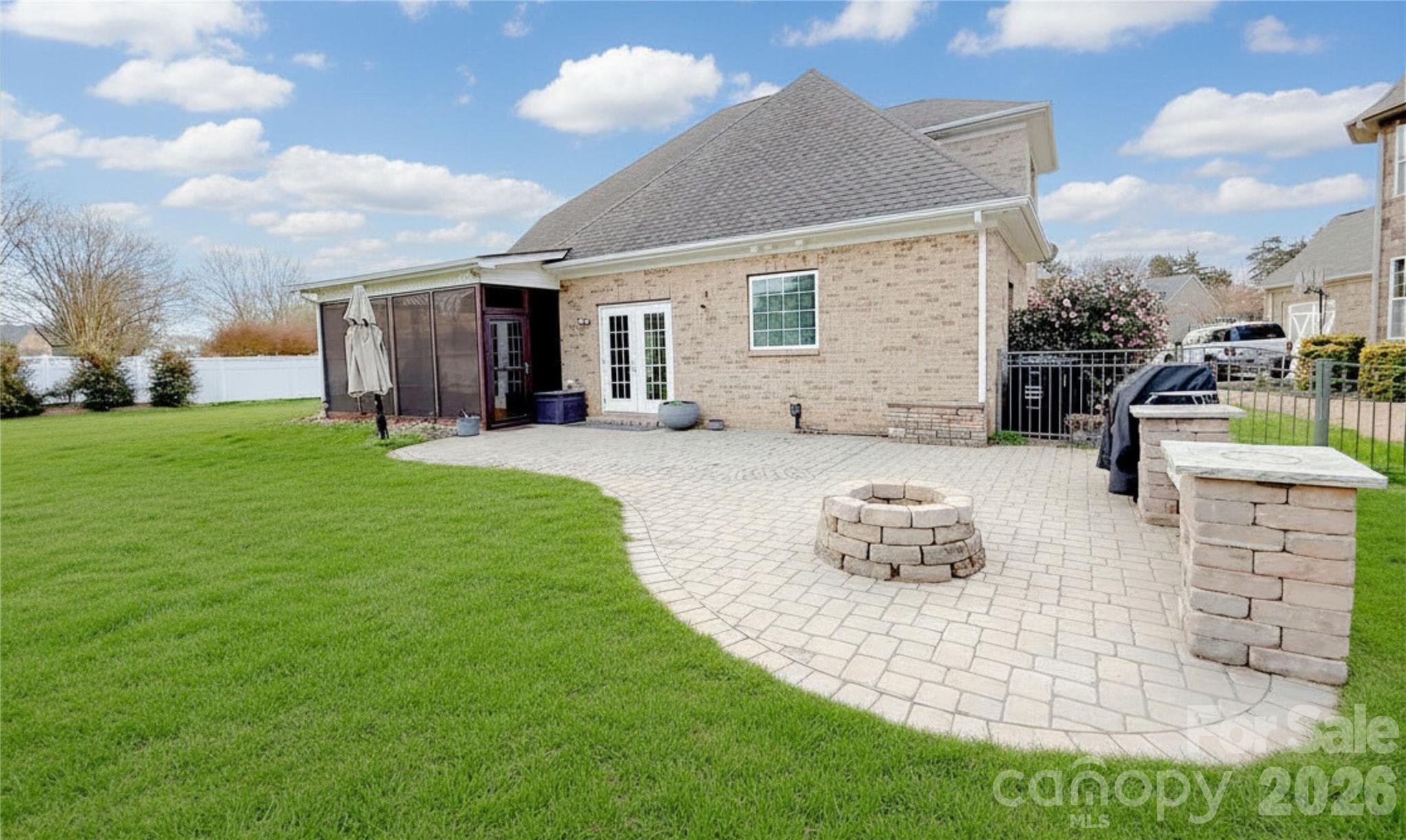 Lanstone - Residential