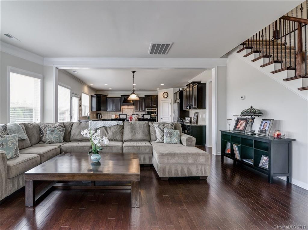 The Chimneys Of Marvin - Residential