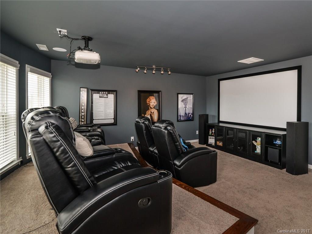 The Chimneys Of Marvin - Residential