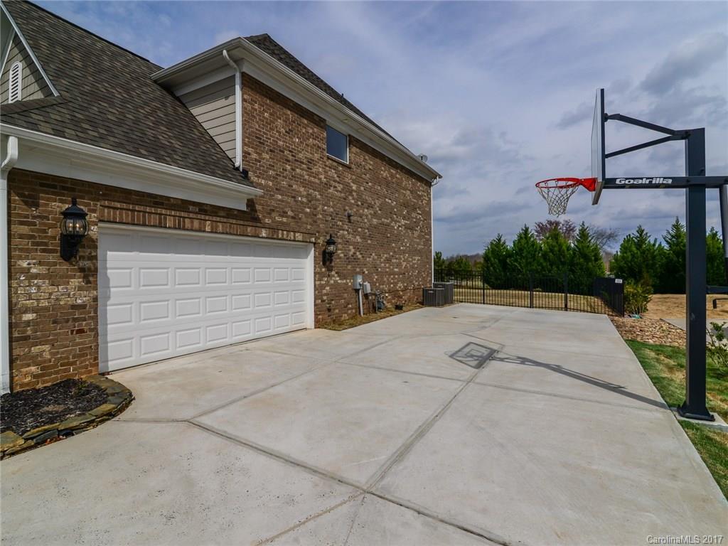 The Chimneys Of Marvin - Residential