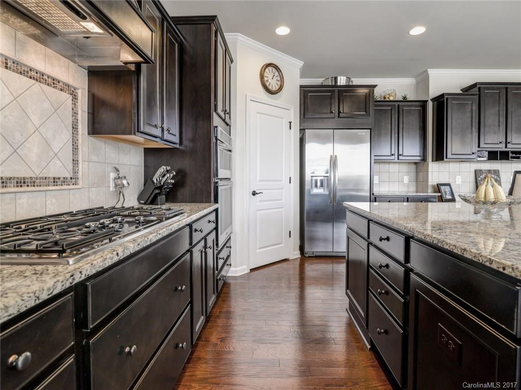 The Chimneys Of Marvin - Residential