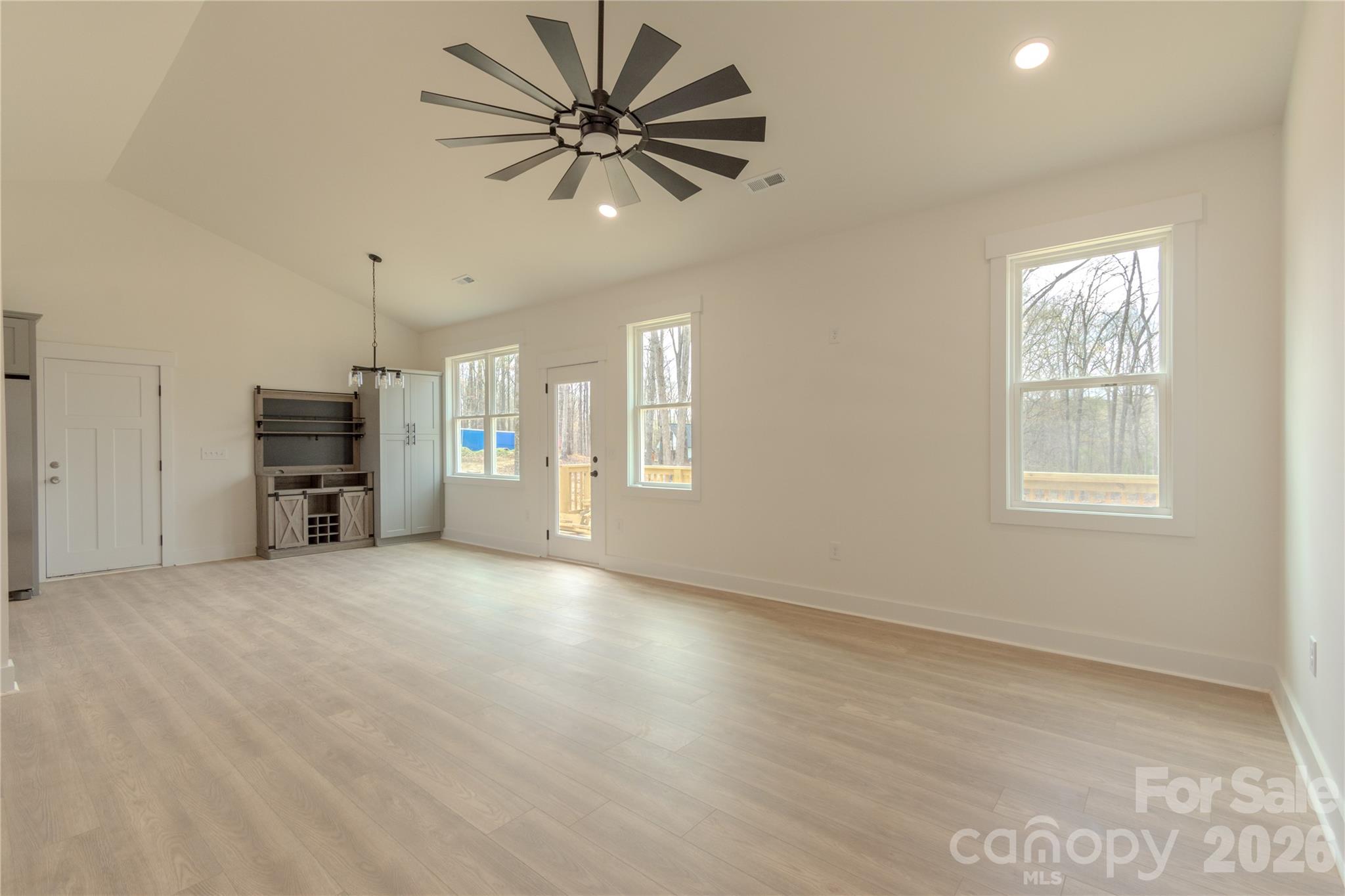 Country Club Estates - Residential