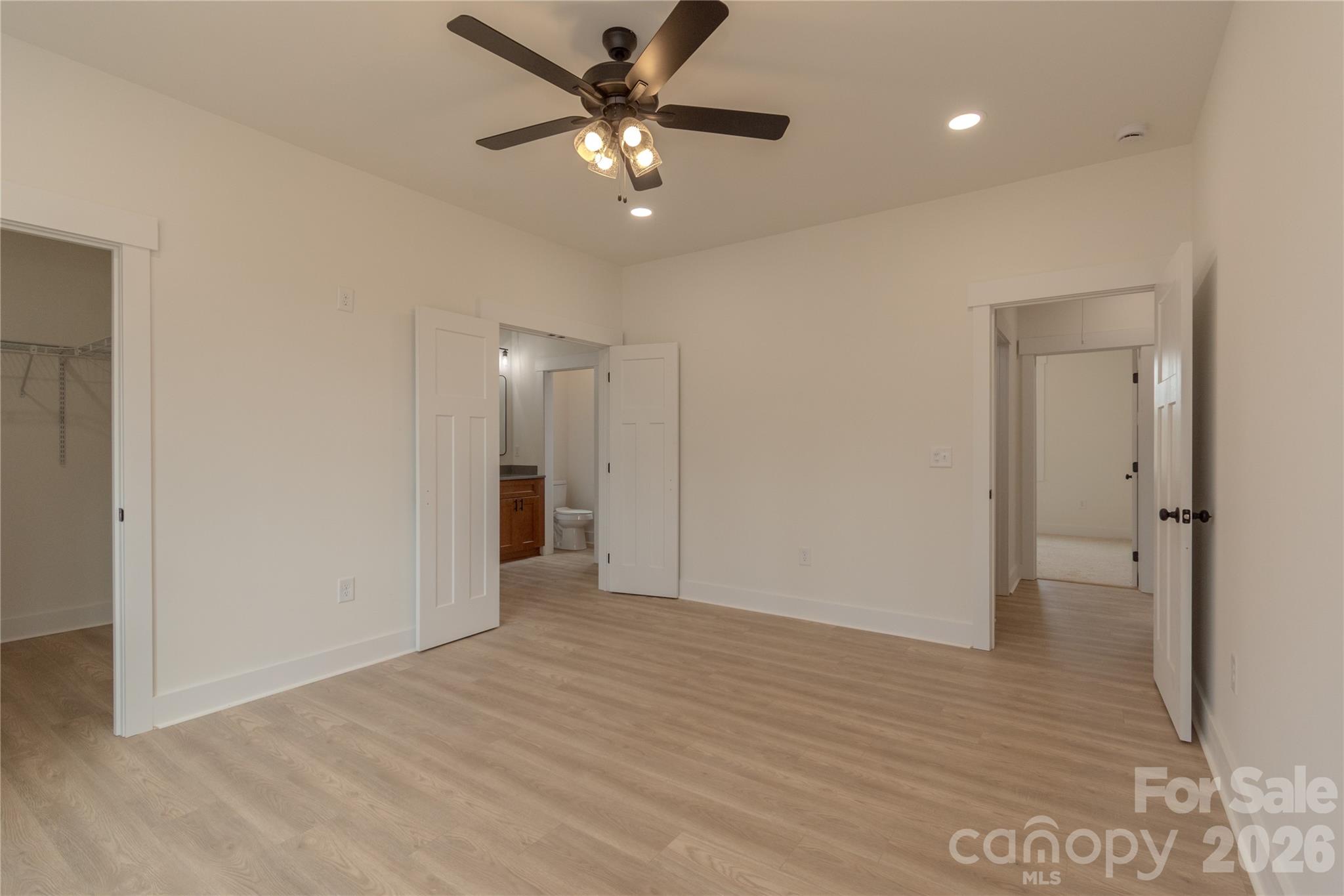 Country Club Estates - Residential