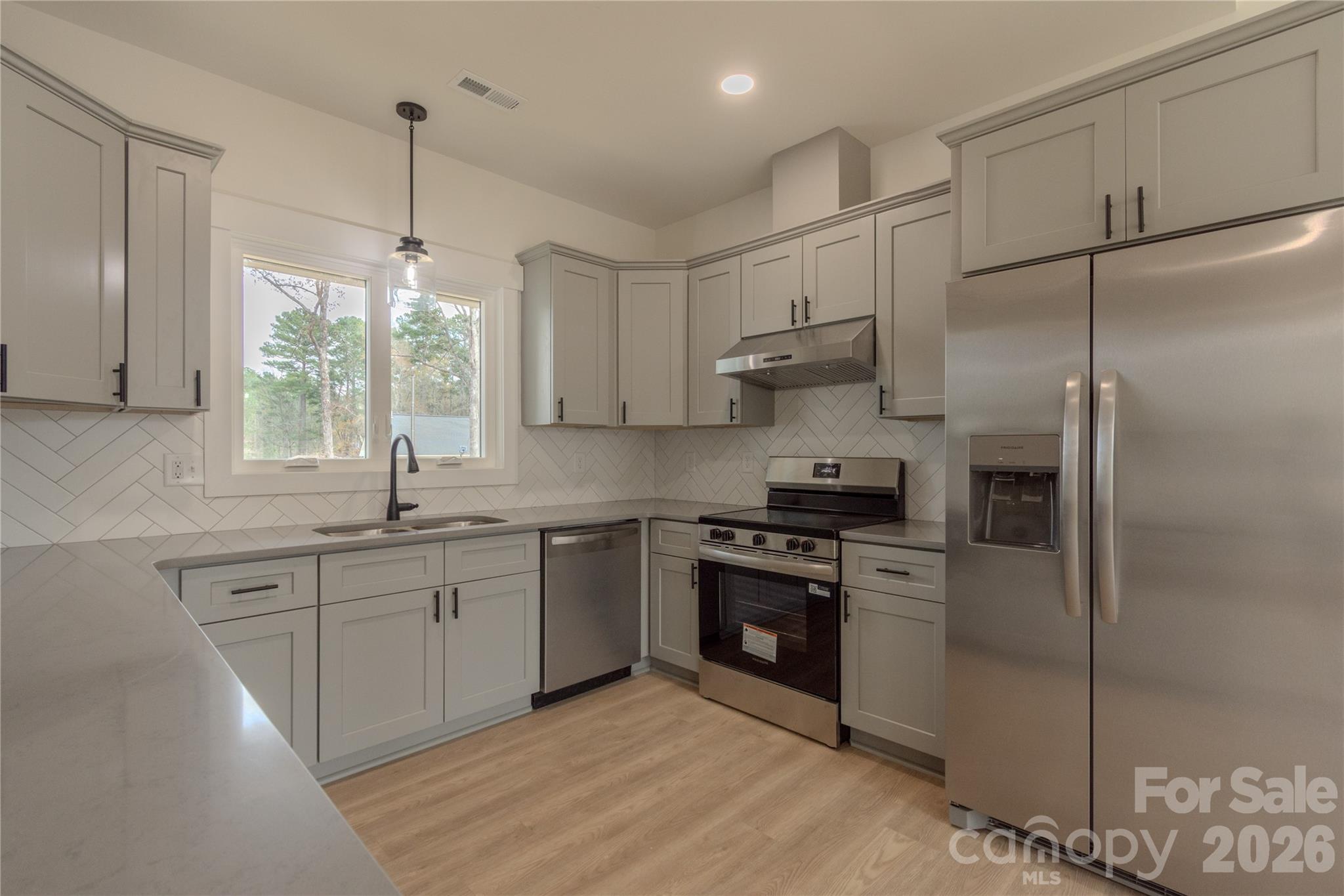 Country Club Estates - Residential