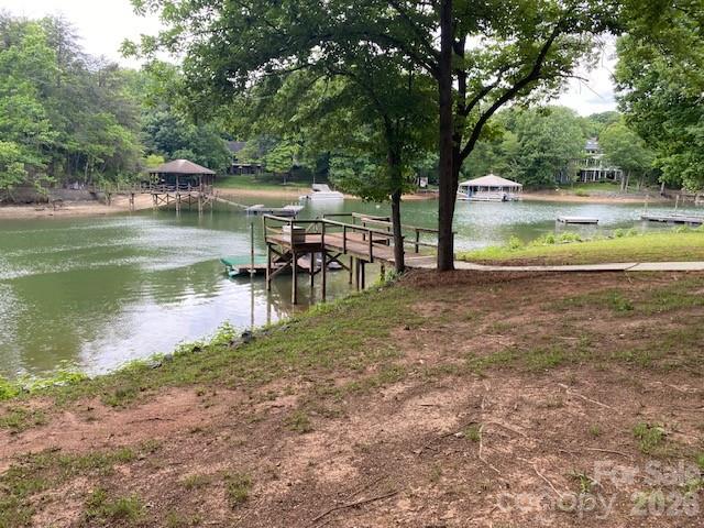 536 Oak Tree Road