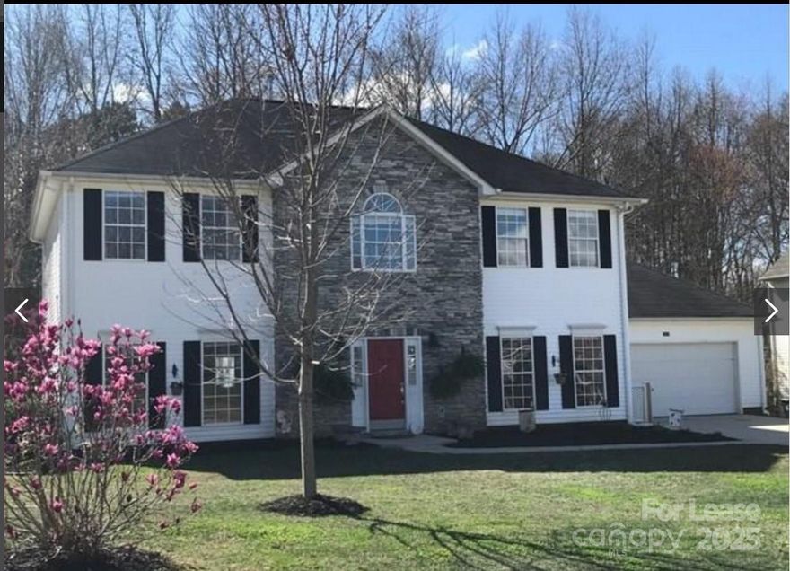 This is a Big Home located in the Barkley Subdivision of Huntersville/ 5 Bedrooms, 2.5 Bathrooms, Hardwood Floors, Huge Kitchen with 9-foot Granite Island, Walk-in Pantry, Upgraded Cabinets, Stainless Steel Appliances, a Fantastic Kitchen for a Big Family or for Entertaining.

Huge Fenced-In Backyard with Lawn and Patio, Perfect for Grilling. This Beautiful Home is only a Short Walk to the Community Pool and Tennis Courts. Minutes from Birkdale Village Shops and Restaurants. Easy Access to I-77 with new Expressway to Uptown, Airport of I-485 Inner/Outer Loop. Great Schools too! Short Walk to the Community Pool and Tennis Courts.