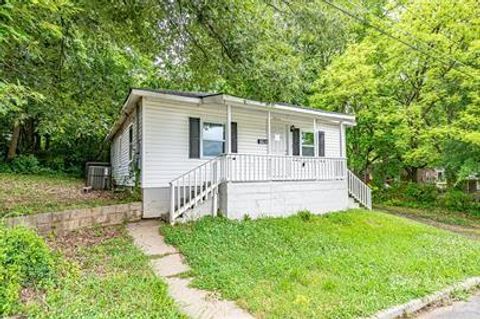 Photo of 3214 kalynne Street, Charlotte, NC 28208 (MLS # 4355606)