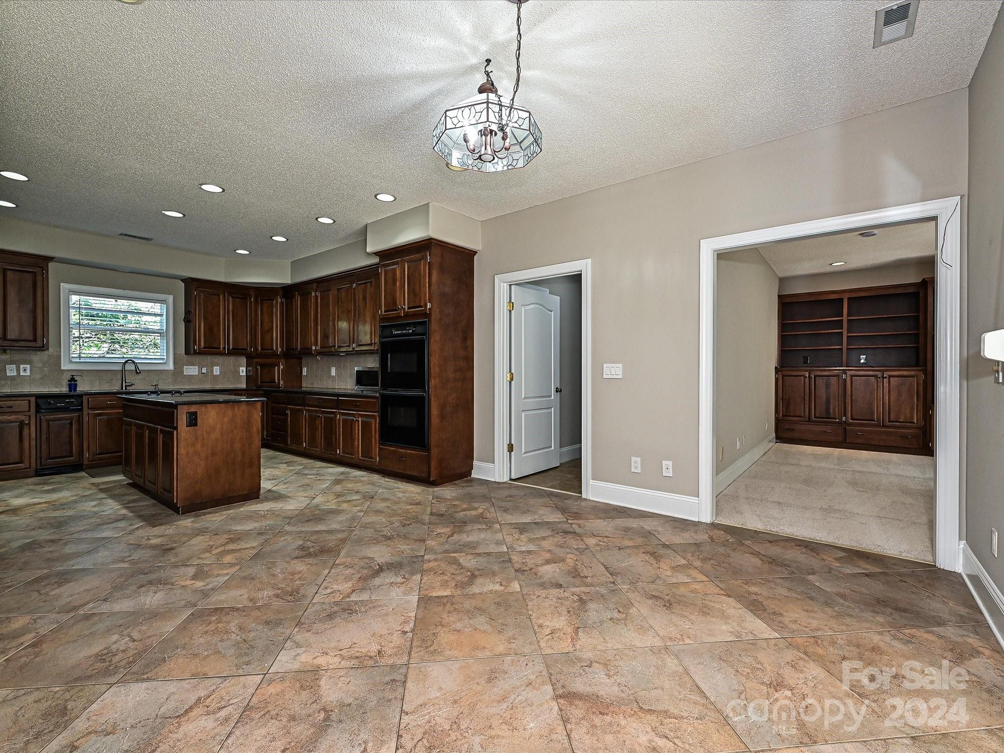 Quail Ridge - Residential