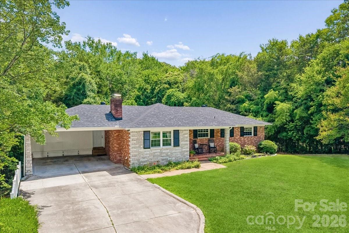 1135 Blueberry Lane