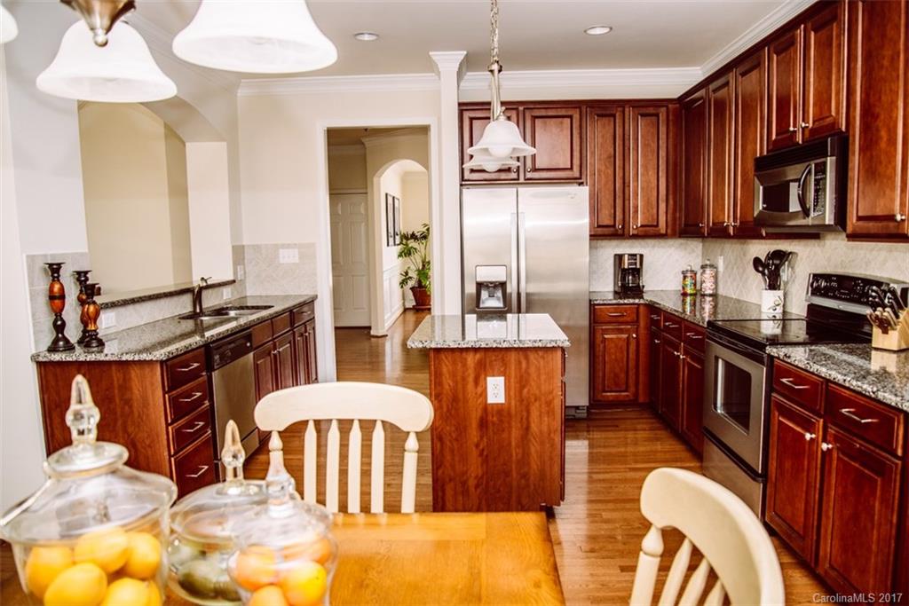 Lake Shore - Residential