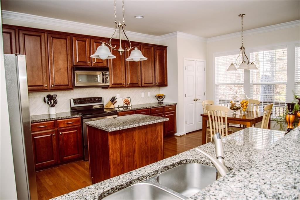 Lake Shore - Residential