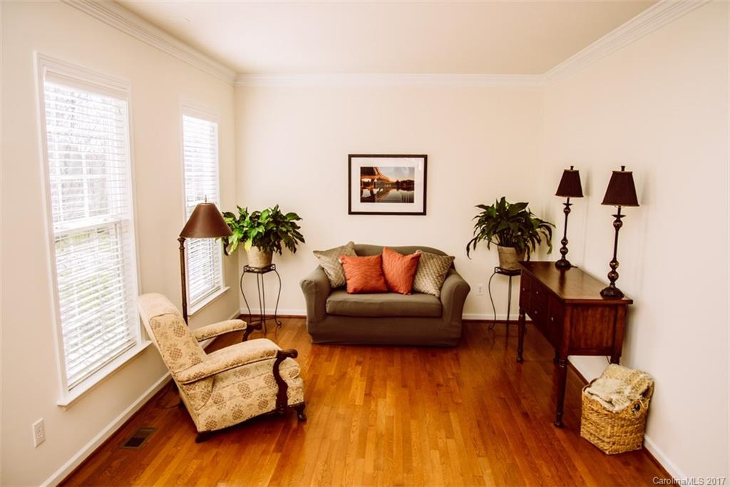 Lake Shore - Residential