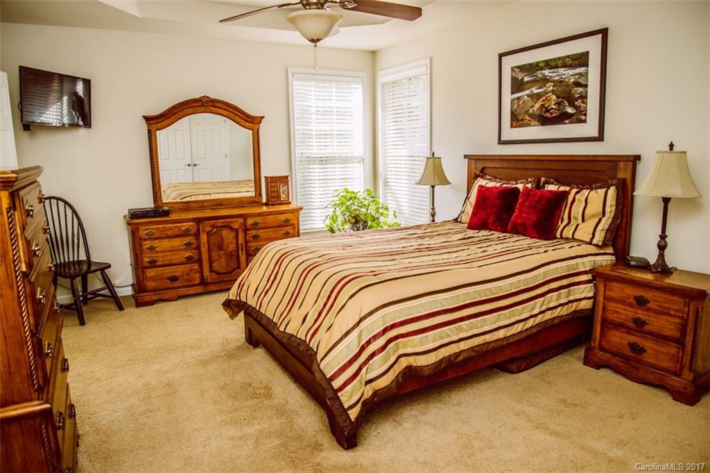 Lake Shore - Residential