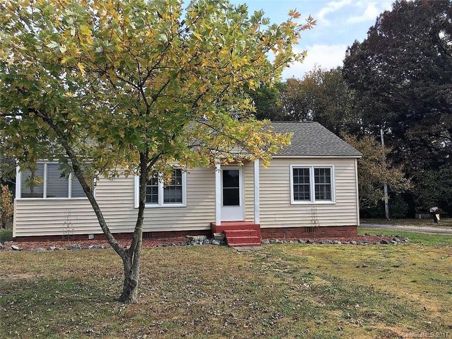 Great ranch style bungalow, recently updated with brand new kitchen and bath. Tankless water heater. New roof in last five years. Beautiful, fenced backyard with plenty of room to add-on or enjoy the view. Well maintained.