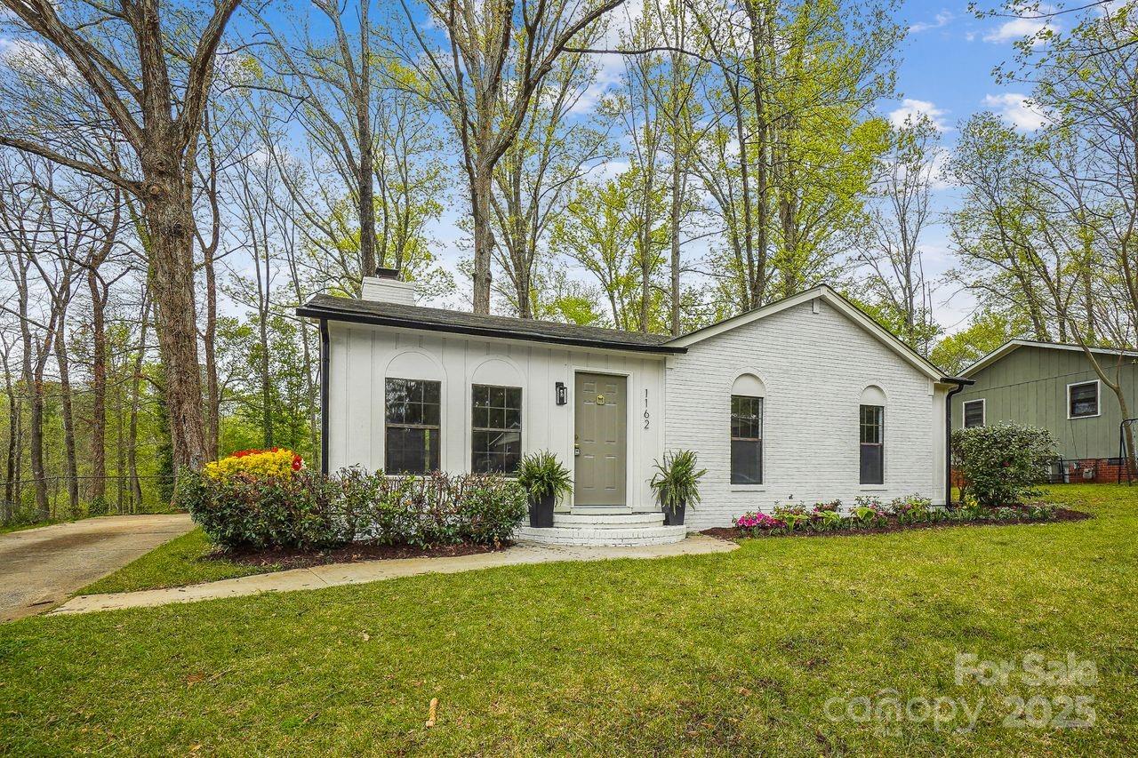 1162 Westover Circle