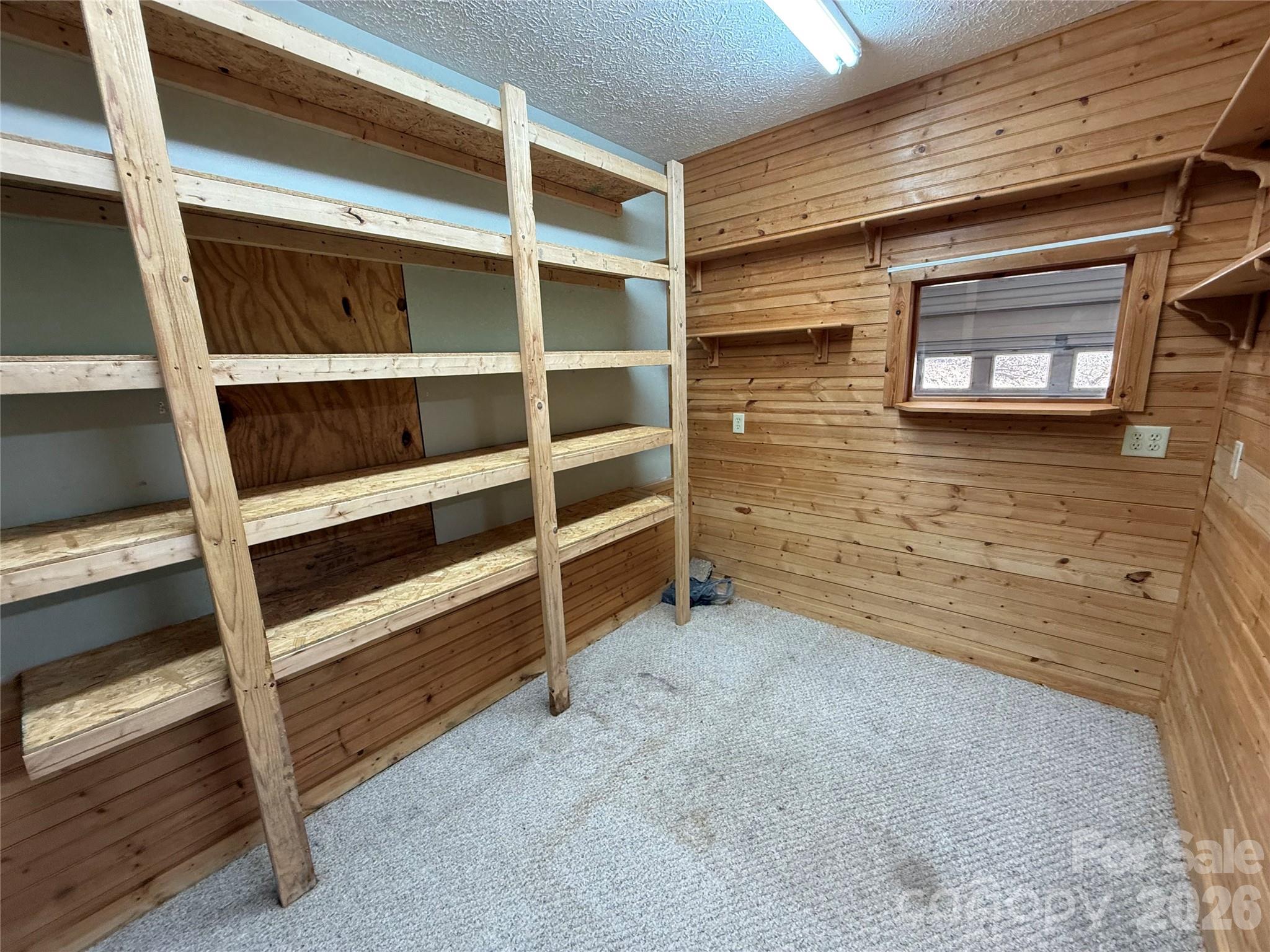 Fox Run Meadow - Residential