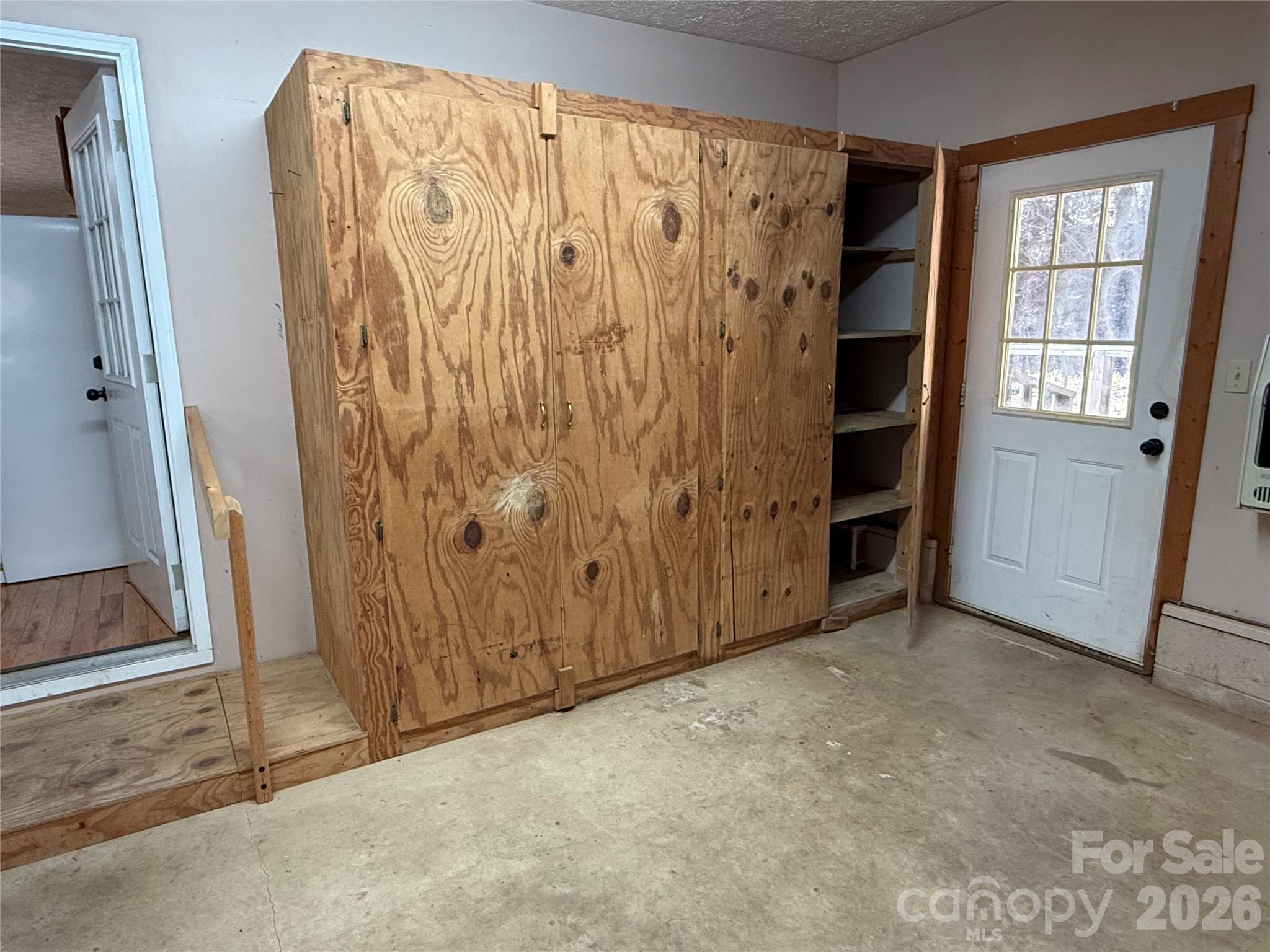 Fox Run Meadow - Residential