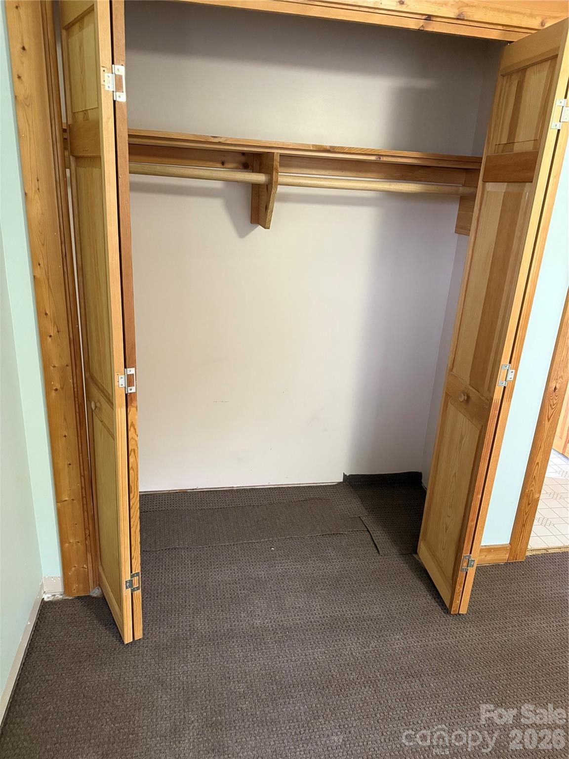 Fox Run Meadow - Residential