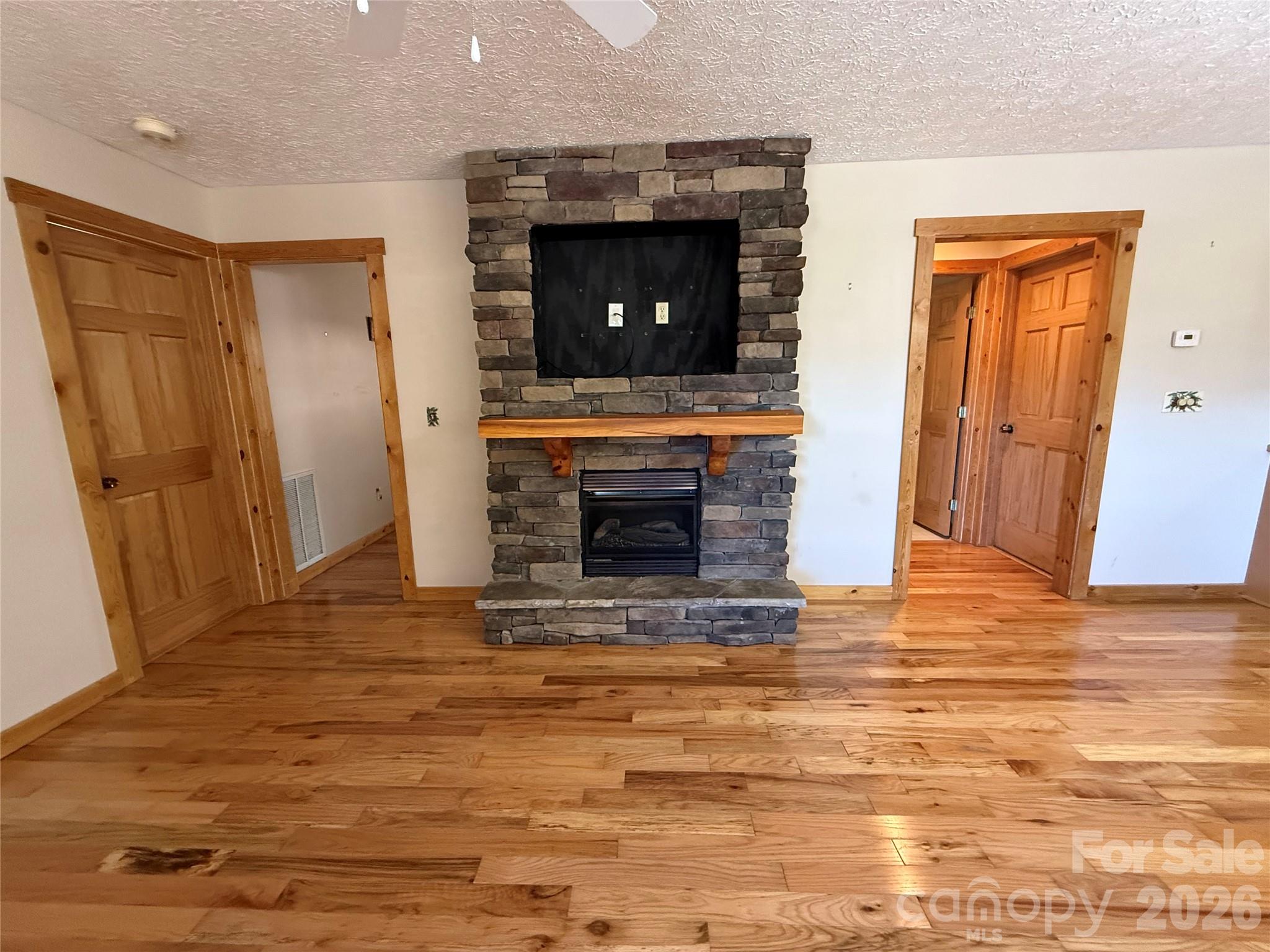 Fox Run Meadow - Residential