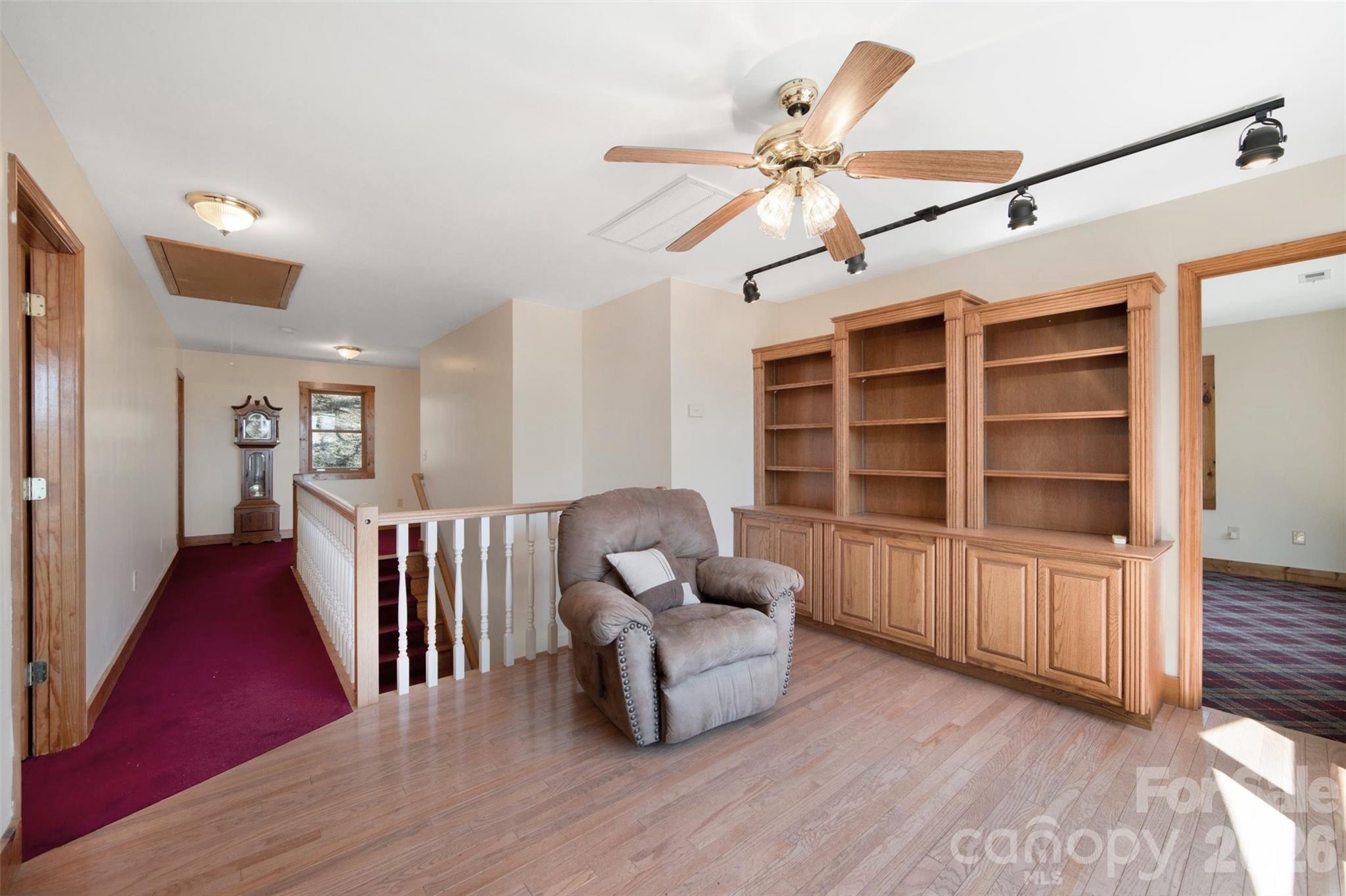 Mountain Ridges Estates - Residential