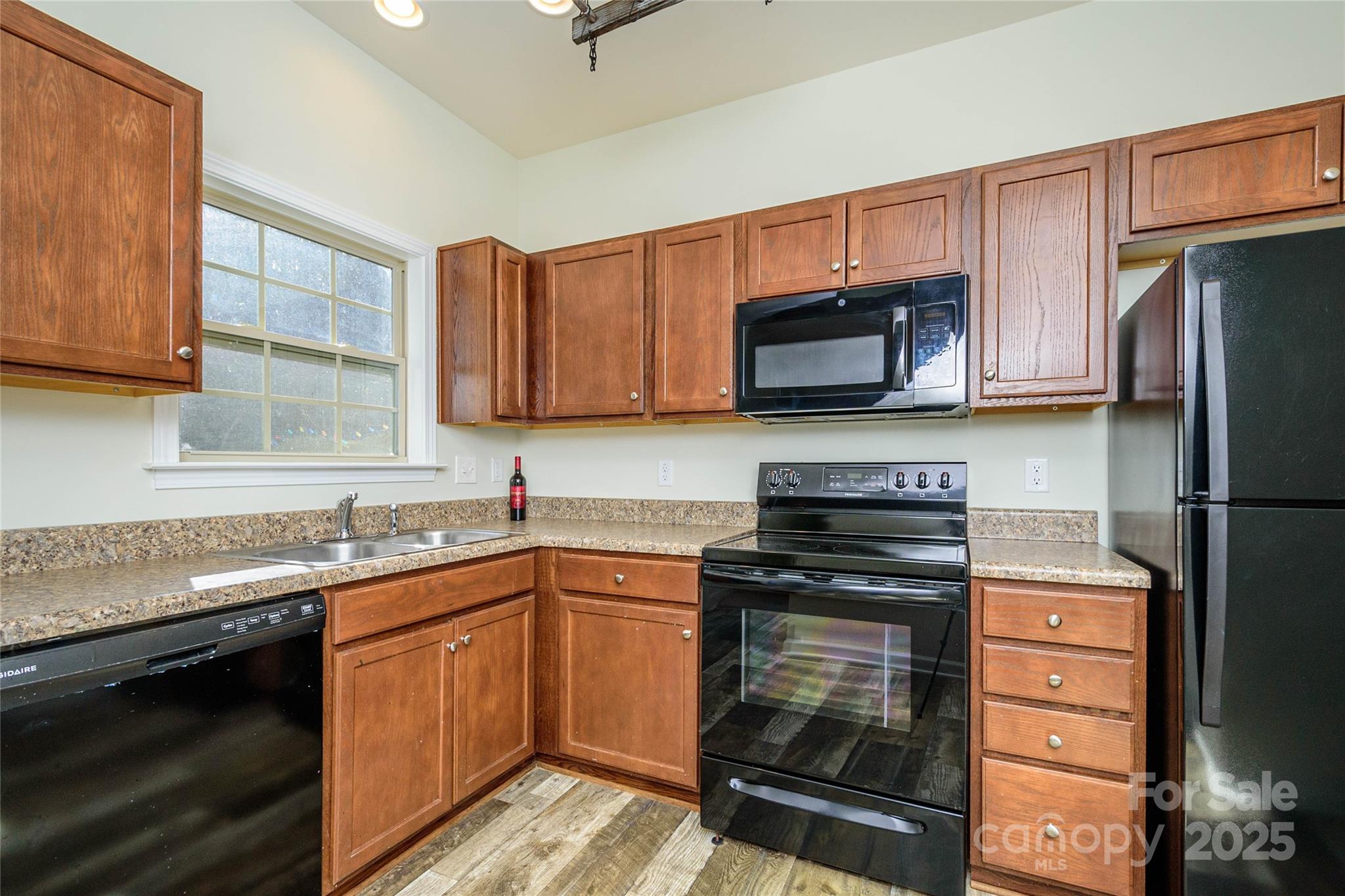 Sycamore Cottages - Residential