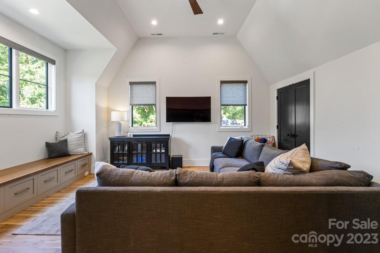 Chantilly - Residential