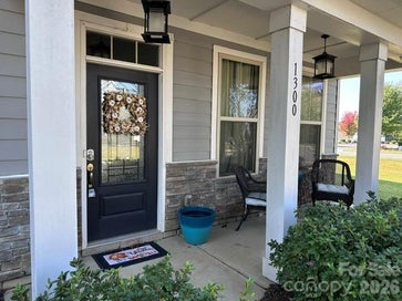 1300 Oakhurst Drive Waxhaw NC 28173