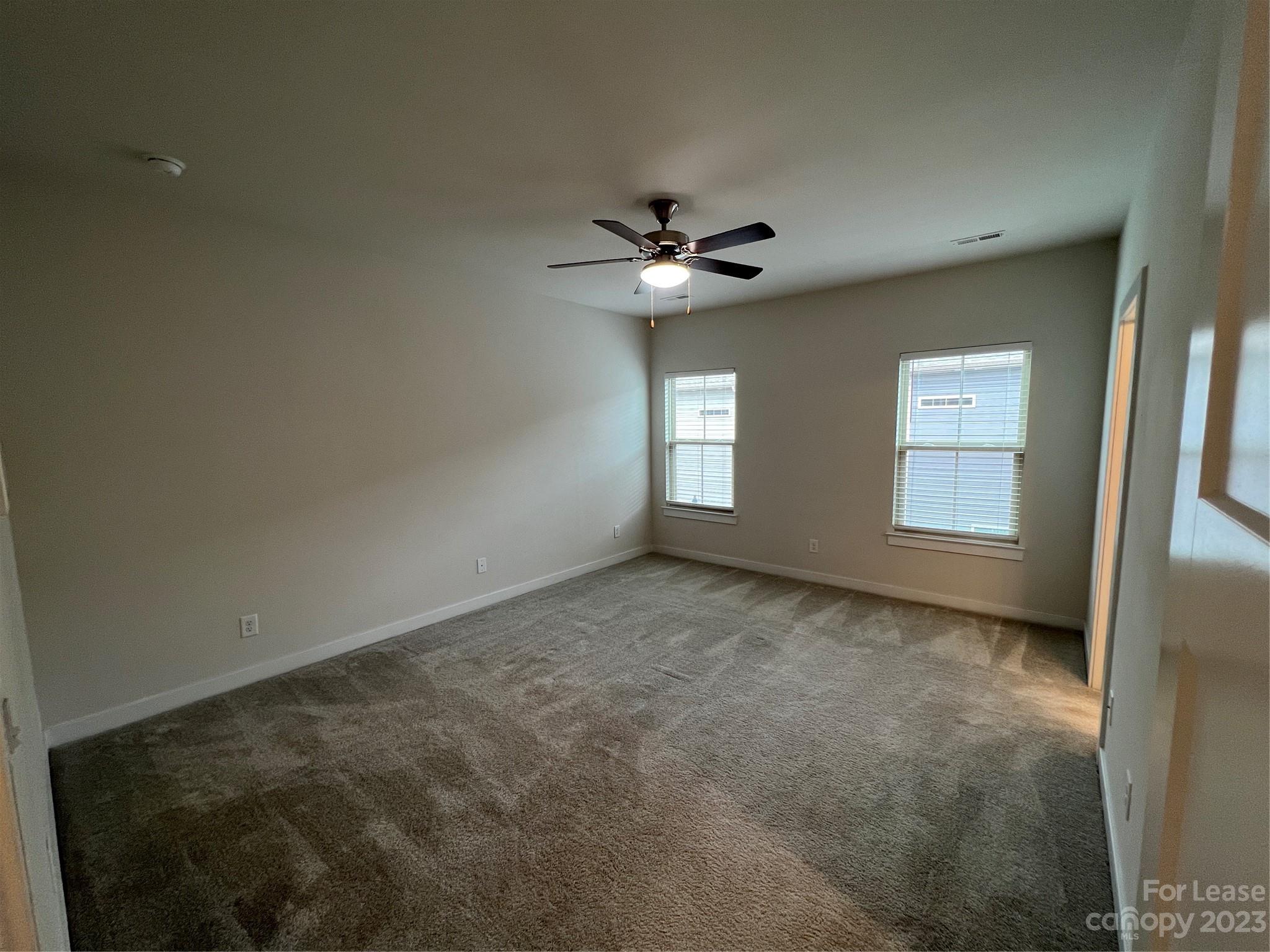 Townes of Oakhurst - Residential Lease