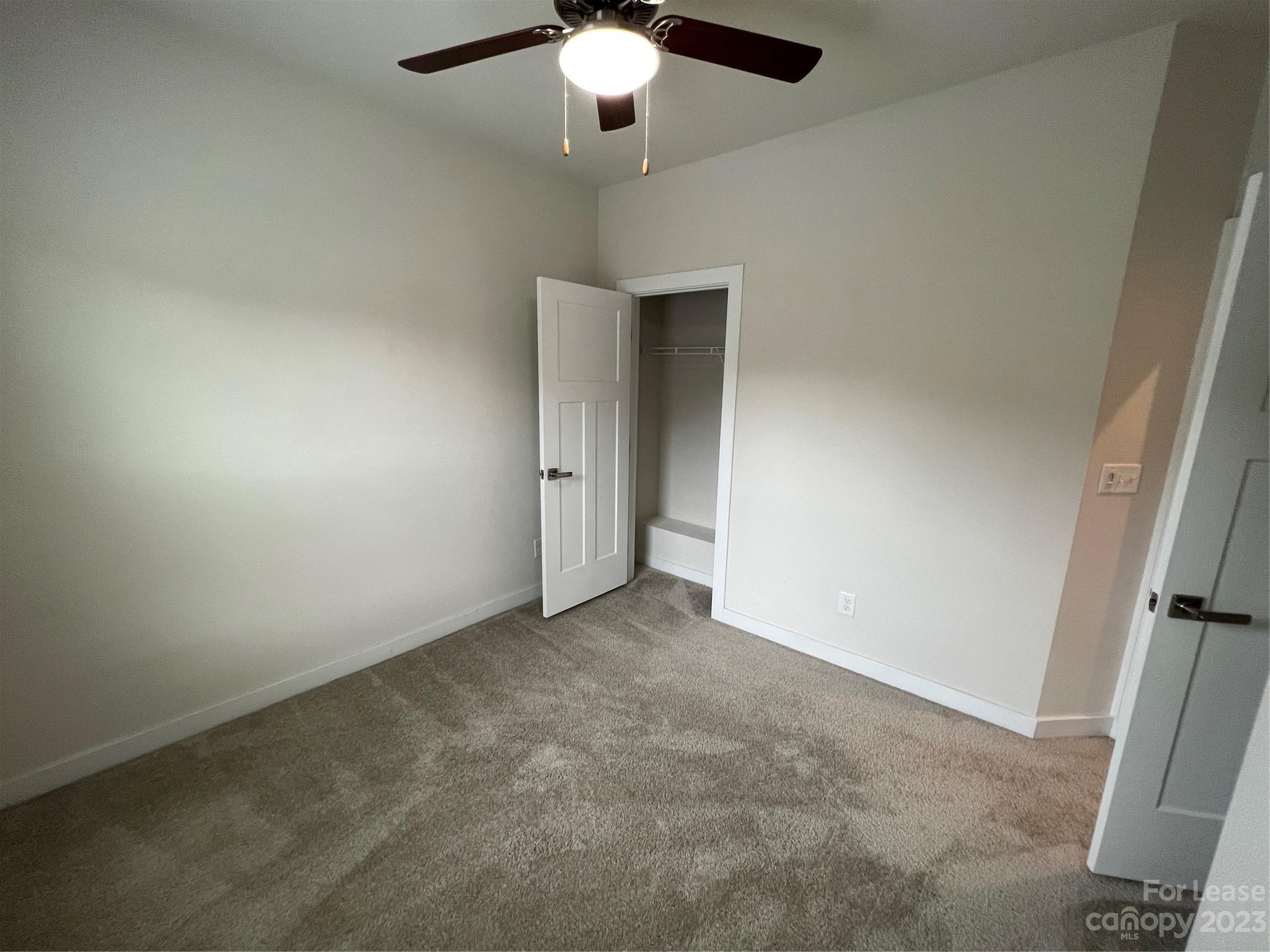 Townes of Oakhurst - Residential Lease