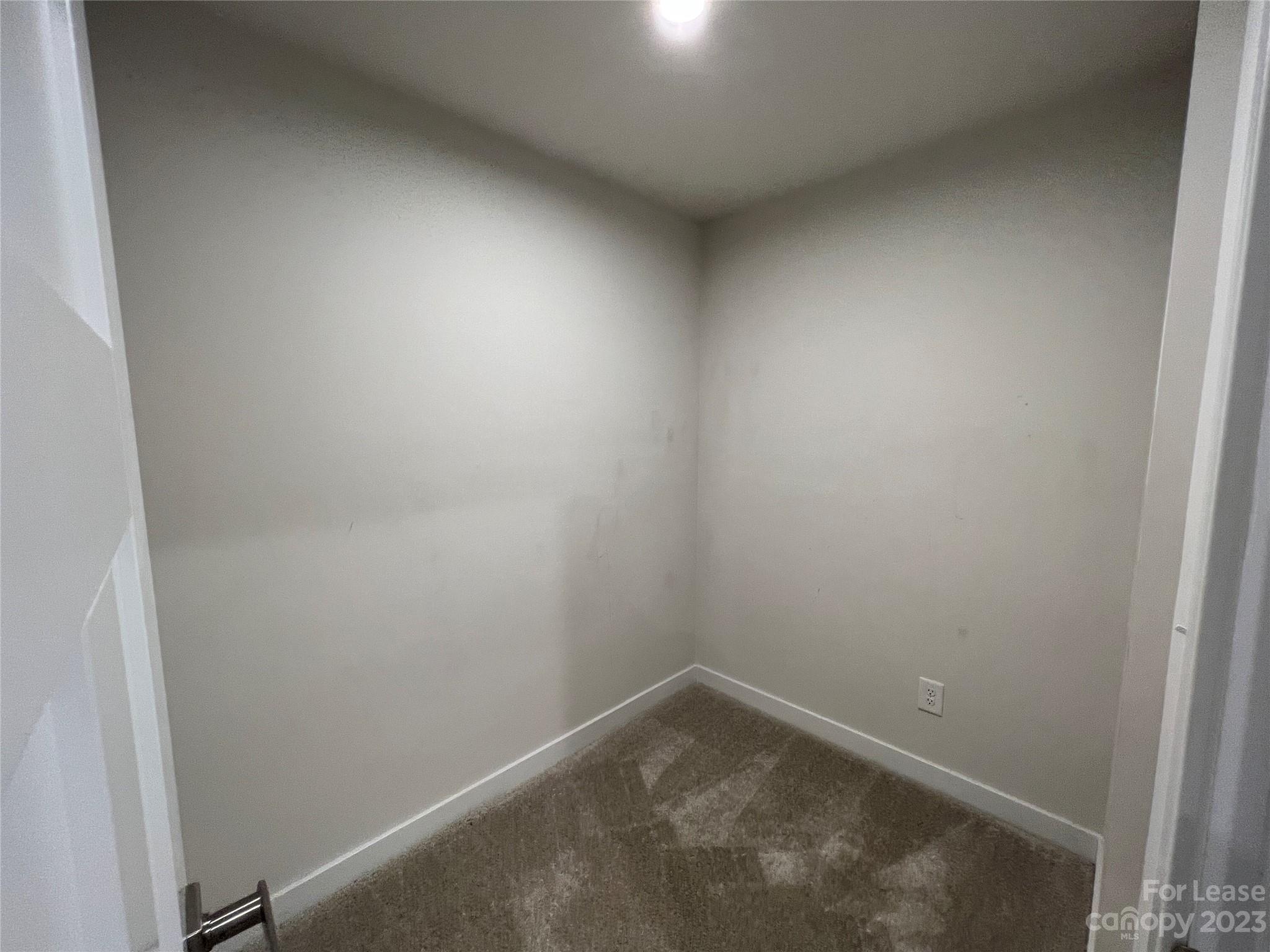 Townes of Oakhurst - Residential Lease