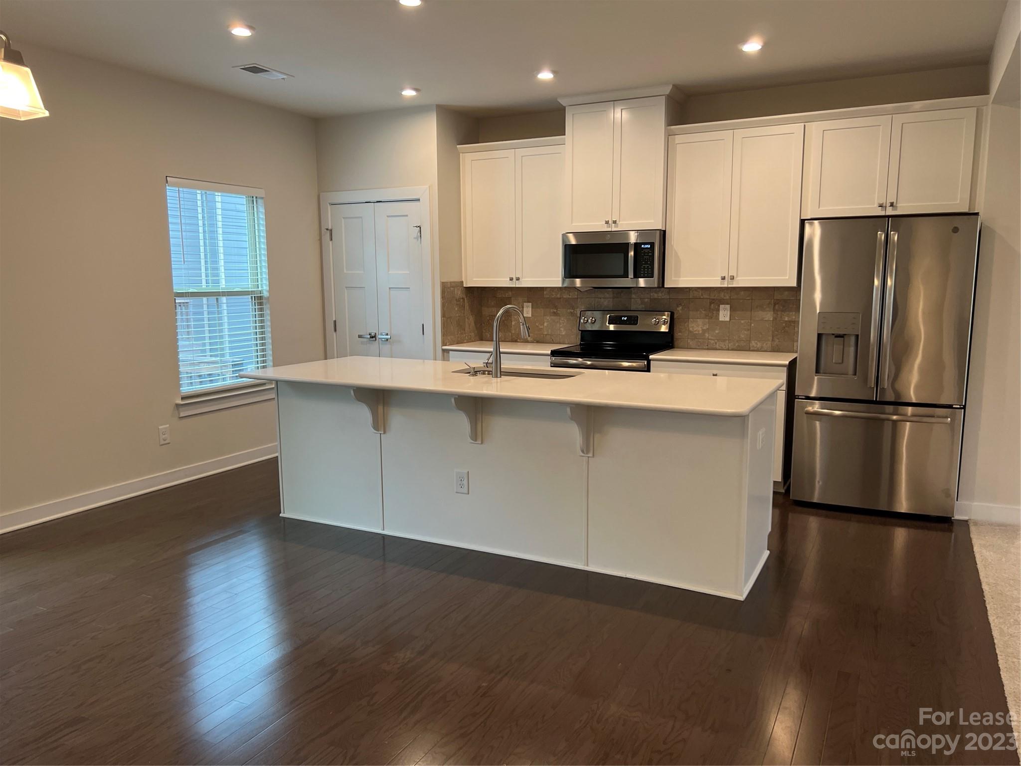 Townes of Oakhurst - Residential Lease