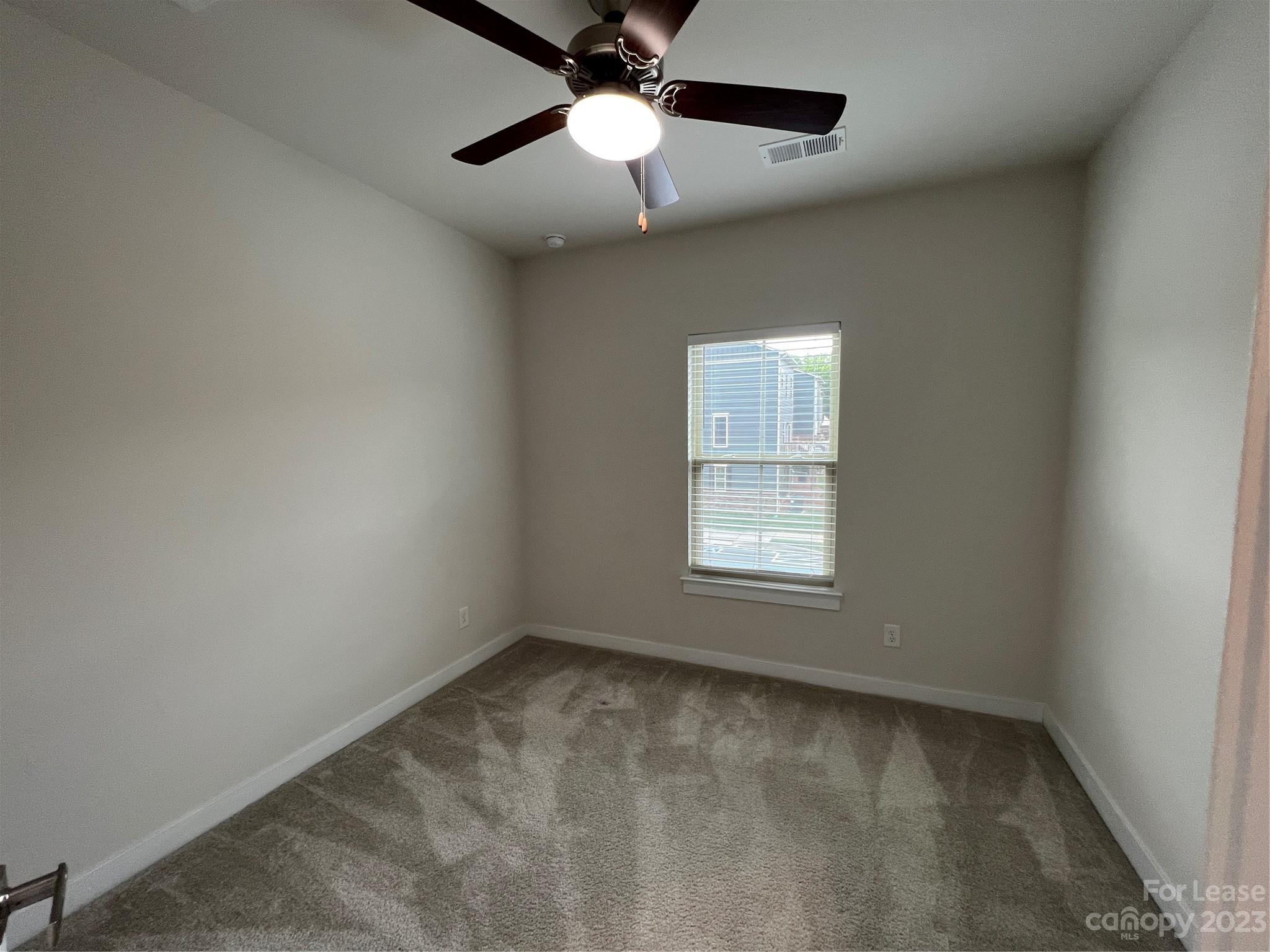 Townes of Oakhurst - Residential Lease