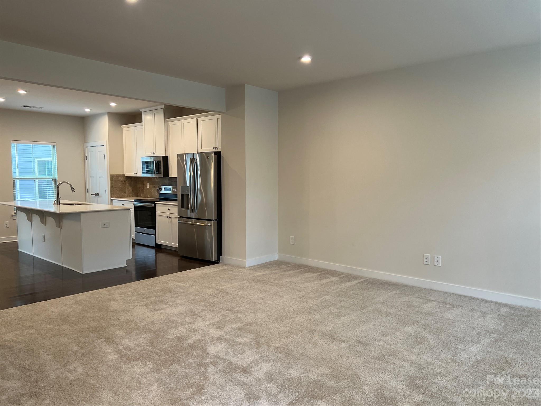 Townes of Oakhurst - Residential Lease