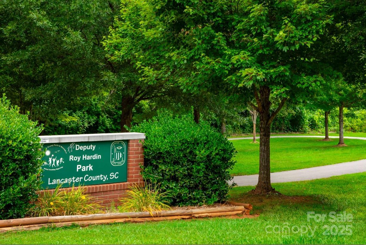 Creek Water Townhomes - Residential