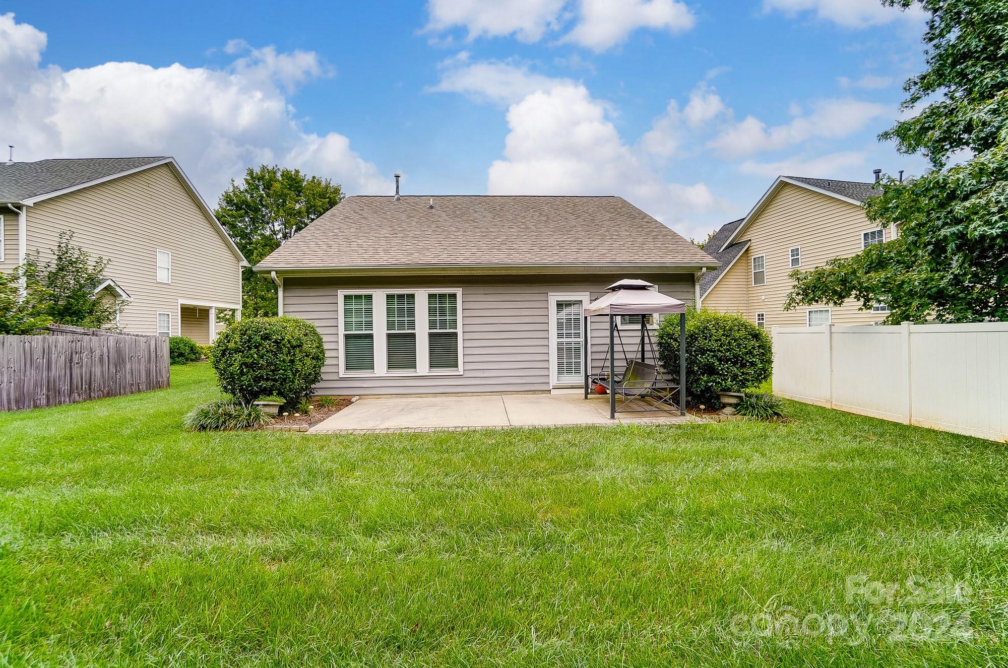 Ridge Pointe - Residential