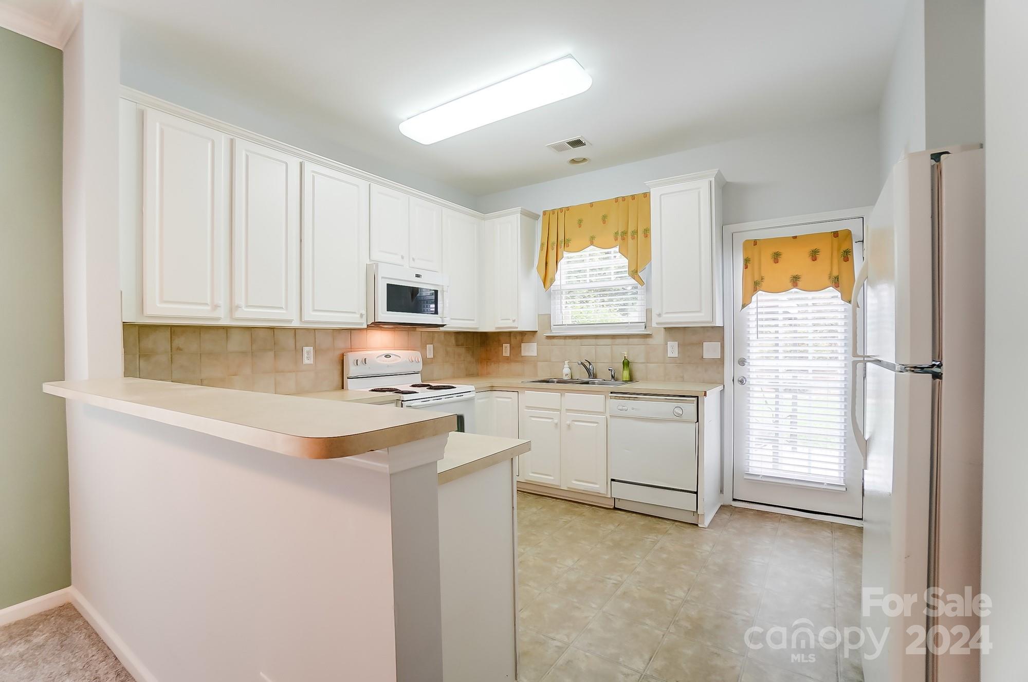 Ridge Pointe - Residential