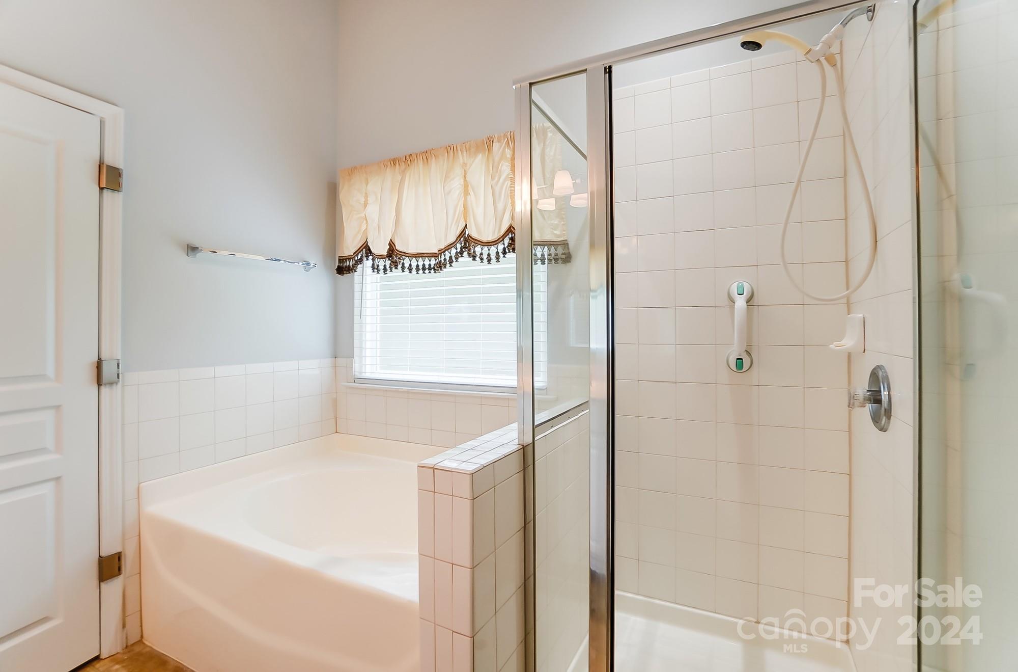 Ridge Pointe - Residential