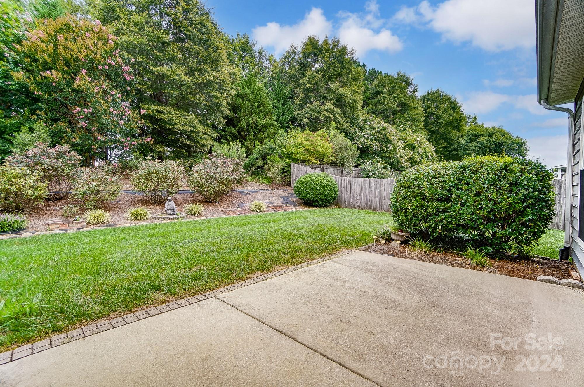 Ridge Pointe - Residential