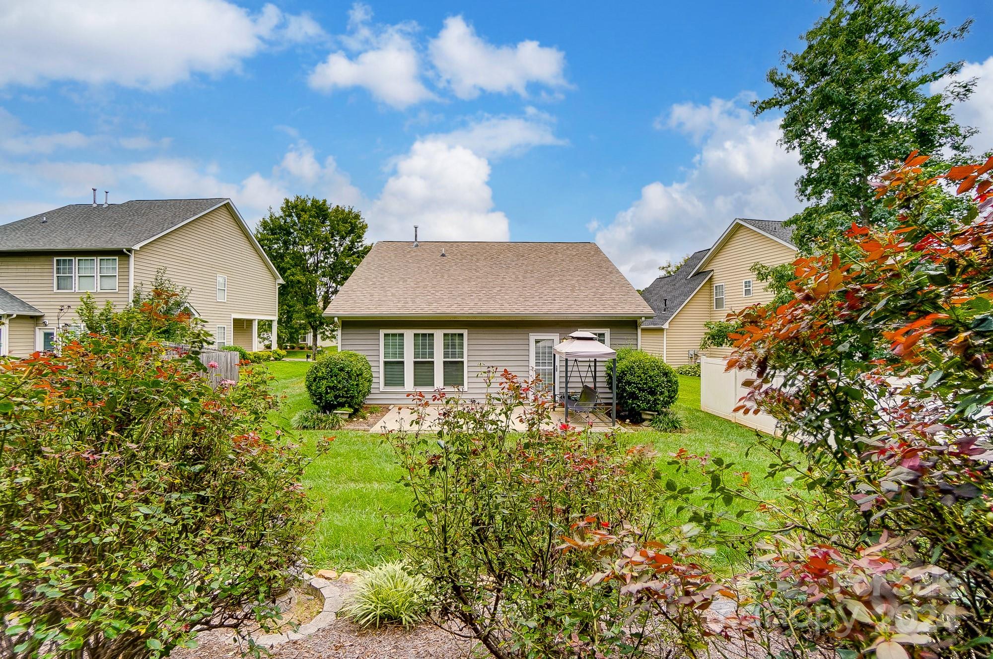 Ridge Pointe - Residential