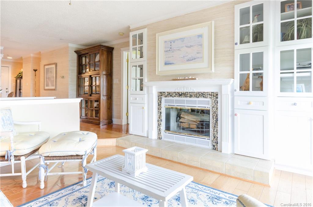 Emerald Point - Residential