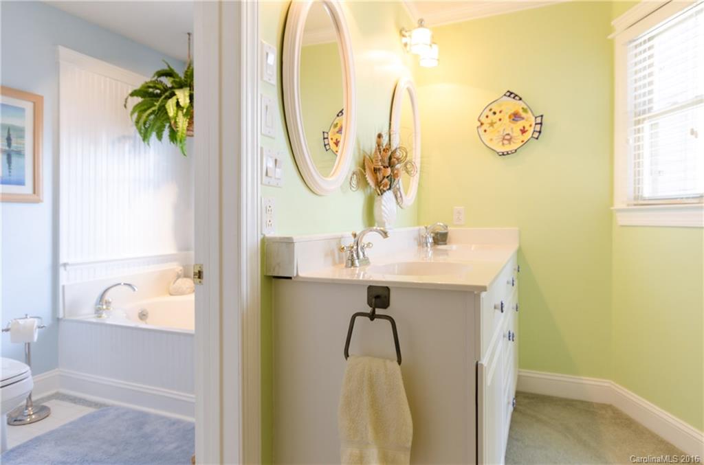 Emerald Point - Residential