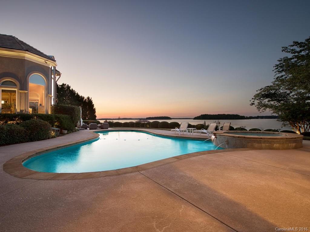 The Peninsula - Residential