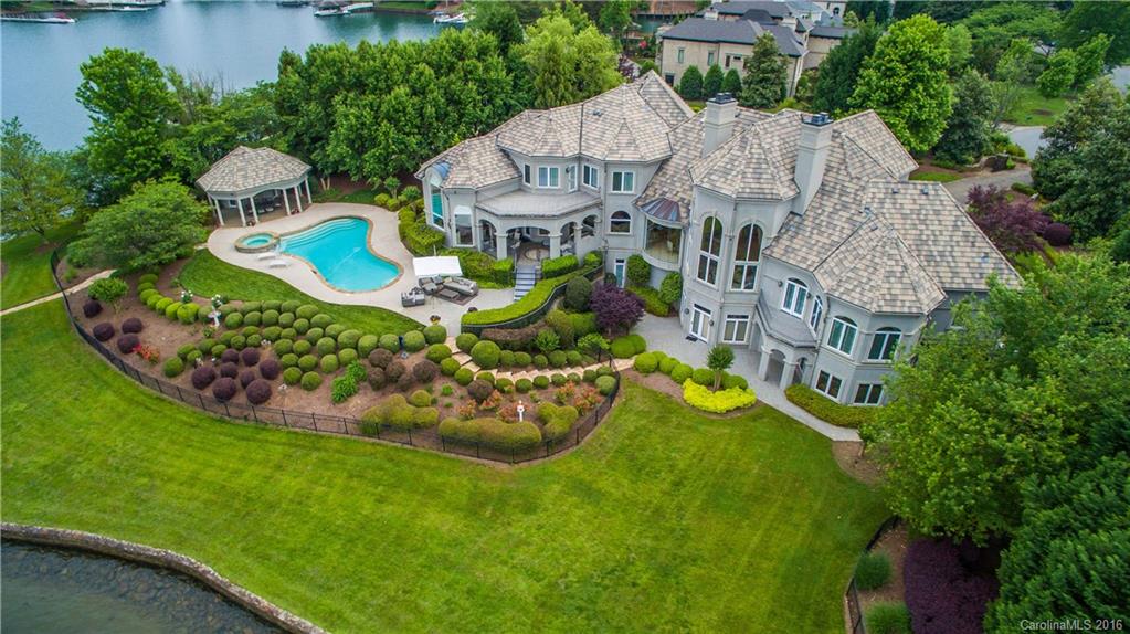 The Peninsula - Residential