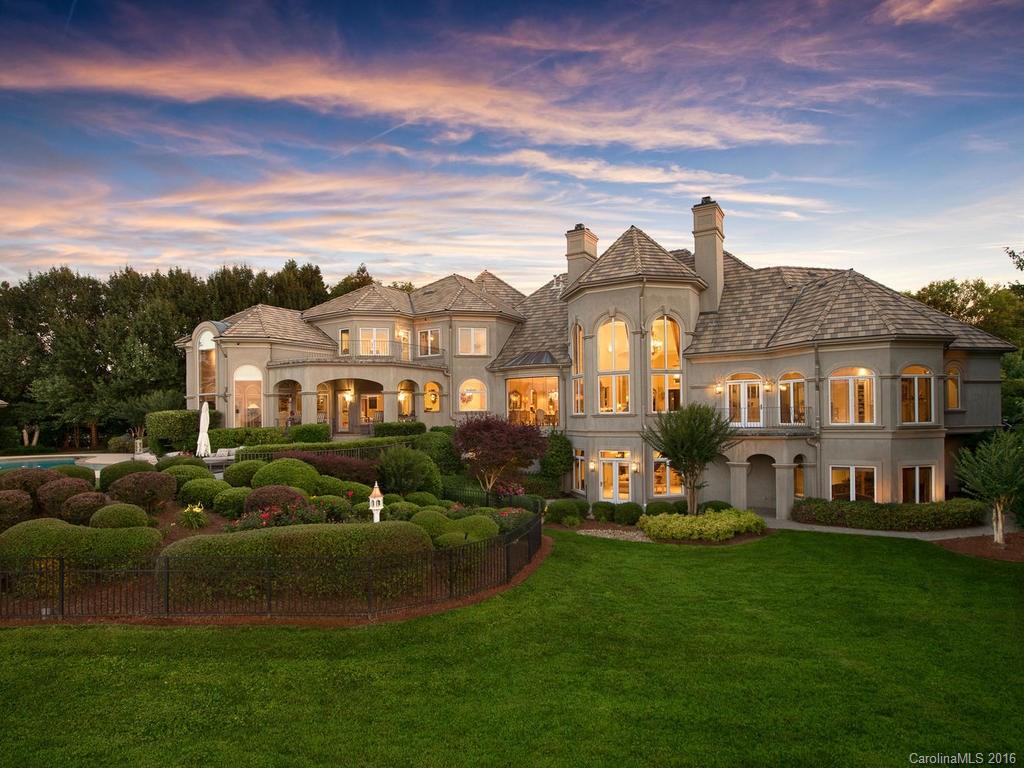 The Peninsula - Residential