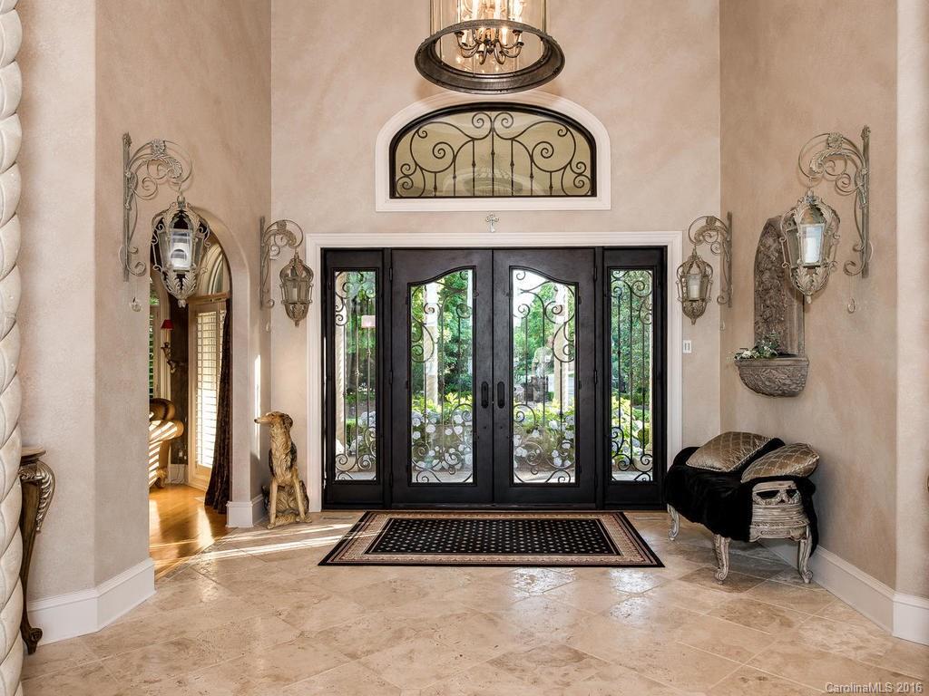 The Peninsula - Residential